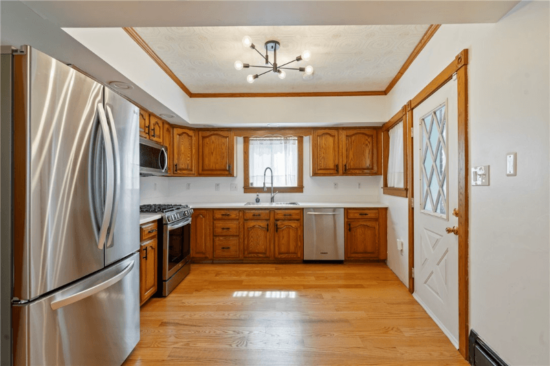 Pittsburgh House: 6026 Sawyer St