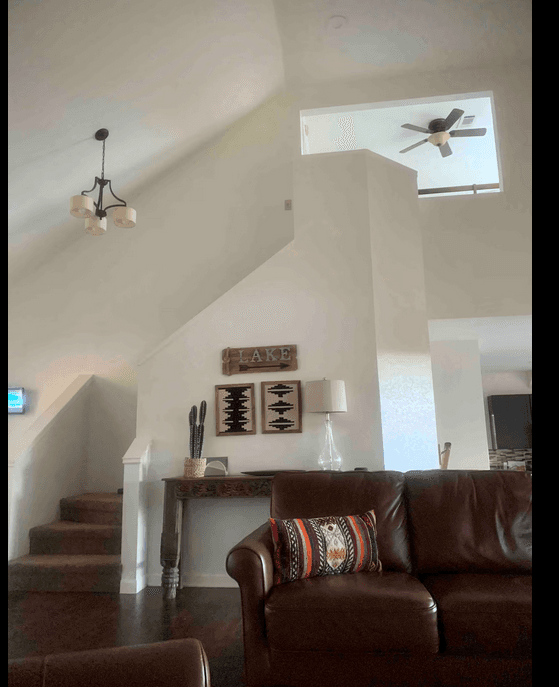 Canyon Lake House: 2330 Colleen