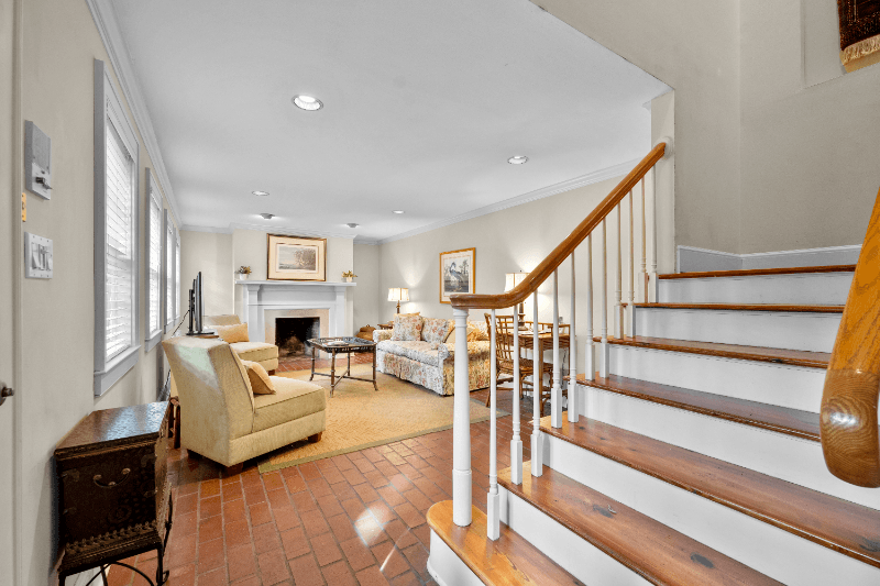 Charleston Other: 69 Anson St
