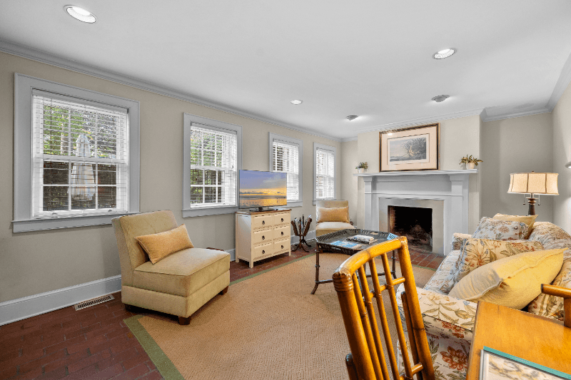 Charleston Other: 69 Anson St