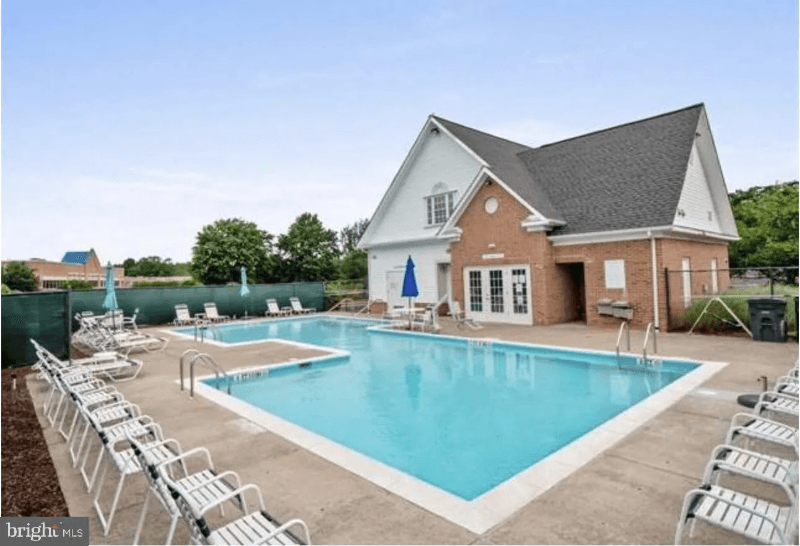 Woodbridge Townhome: 4105 Cressida Pl