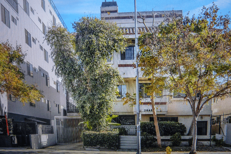 Los Angeles Apartment: 3648 Motor Avenue