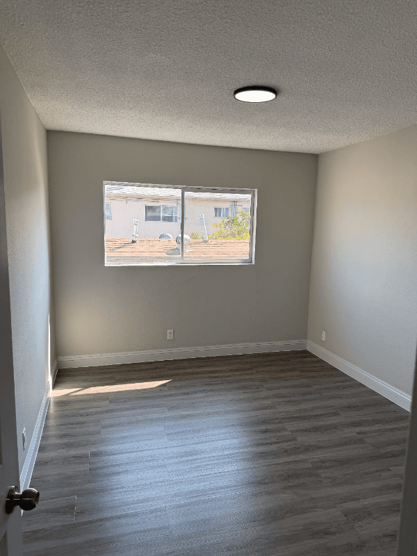 Los Angeles Apartment: 8100 S Western Ave