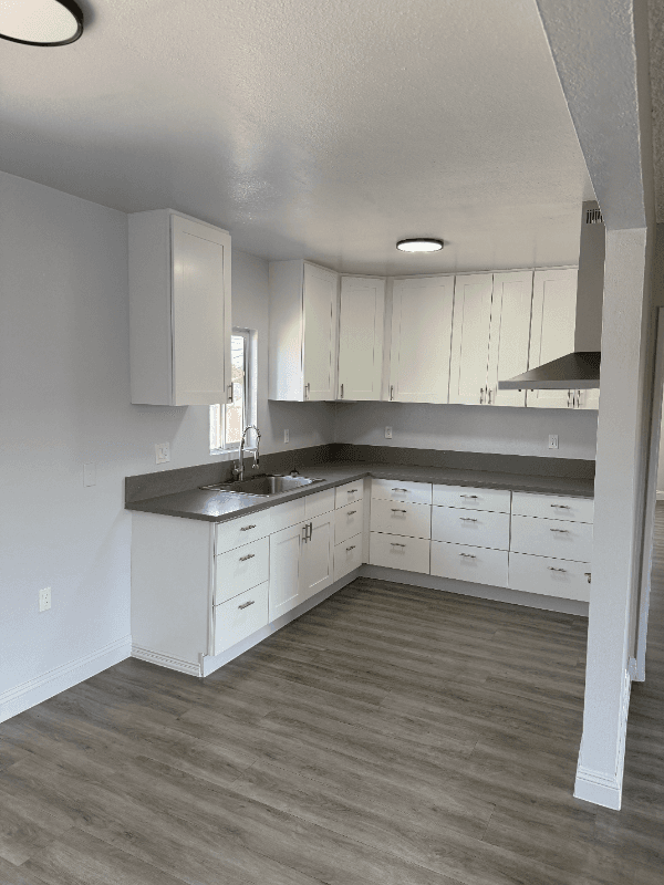 Los Angeles Apartment: 8100 S Western Ave