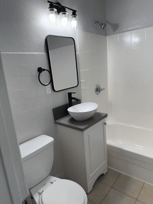 Los Angeles Apartment: 8100 S Western Ave