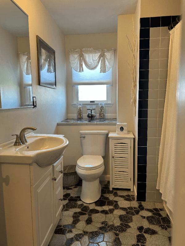 Rumson House: 95 Ward Ave.