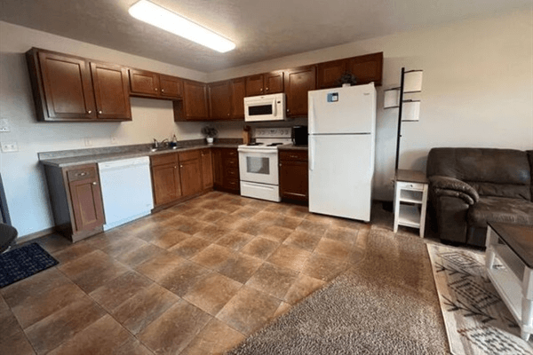 Sioux Falls Apartment: 1624 S. Doodler Dr. #80
