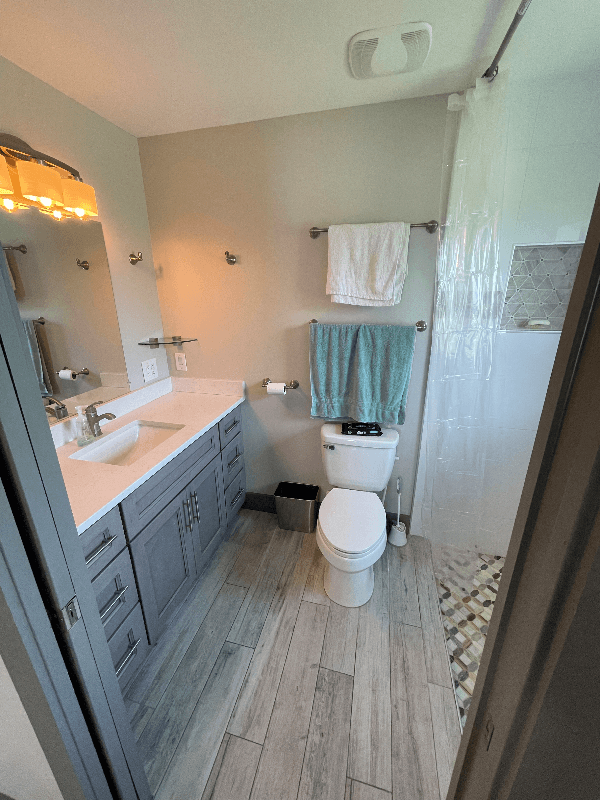Cape Coral Multiplex: 2116 NE 8th Place