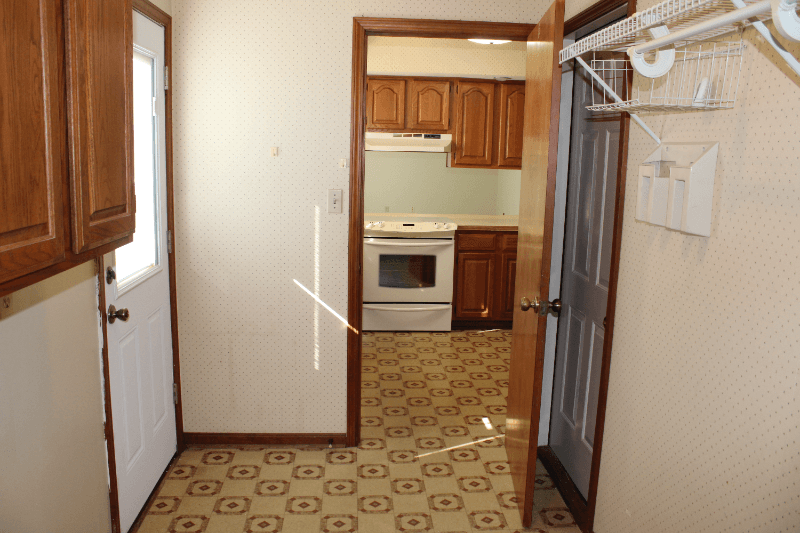 Evansville House: 1701 Southfield Dr