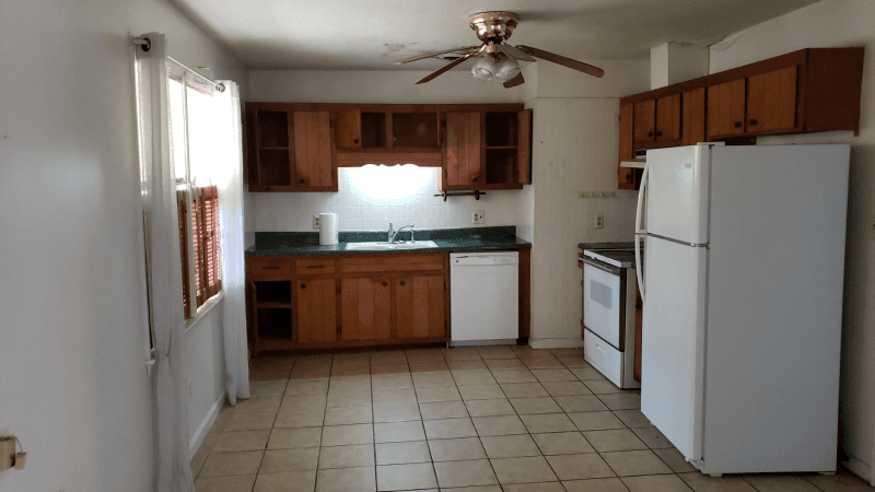 Goldsboro House: 211 Dillard St