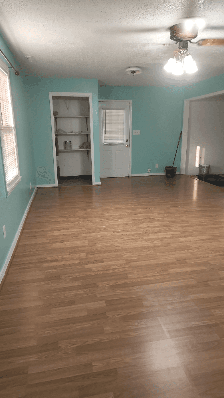Goldsboro House: 211 Dillard St