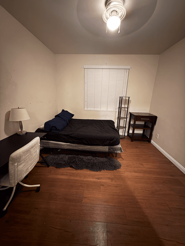 Eastvale Single Room: 14925 Shoreham st