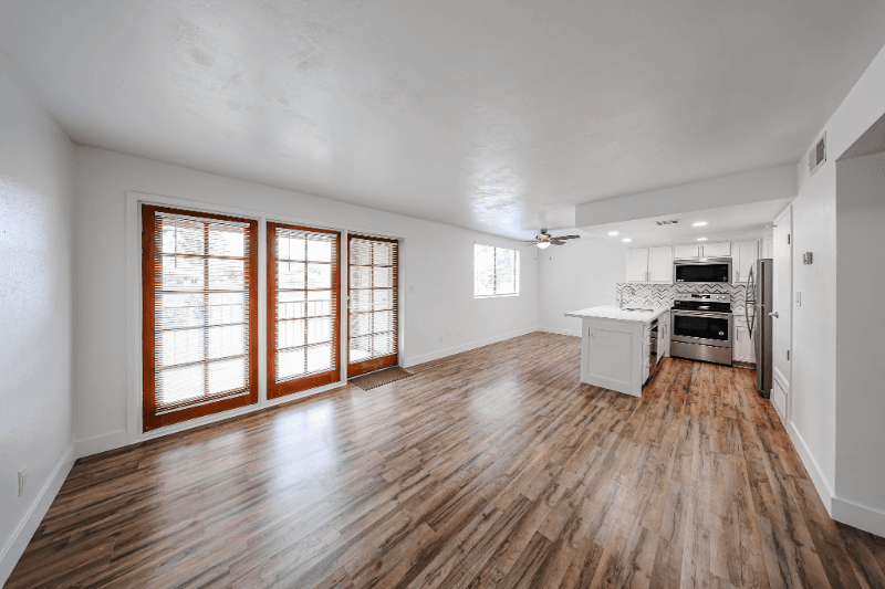 Phoenix Condo: 18811 N 19TH AVE