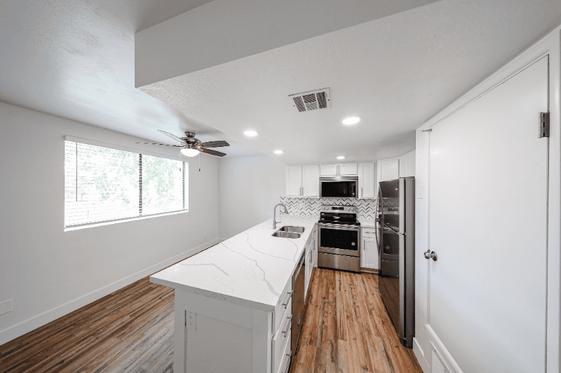 Phoenix Condo: 18811 N 19TH AVE