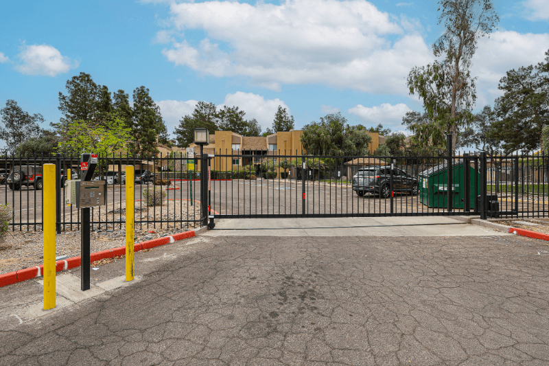 Phoenix Condo: 18811 N 19TH AVE