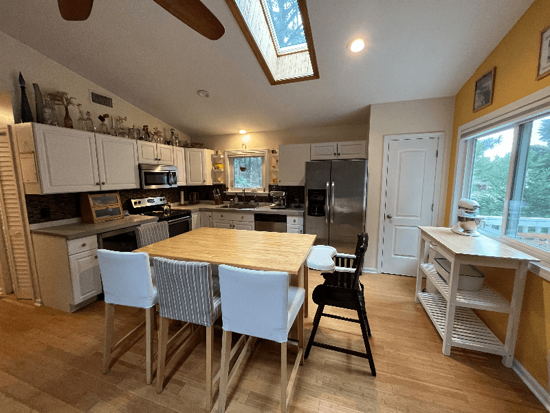 Kill Devil Hills House: 377 Sir Chandler Drive