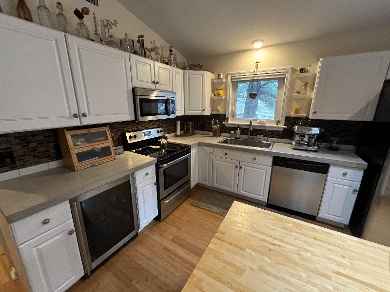 Kill Devil Hills House: 377 Sir Chandler Drive