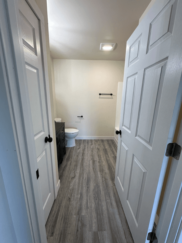 Galesville Apartment: 16899 S 12th Street