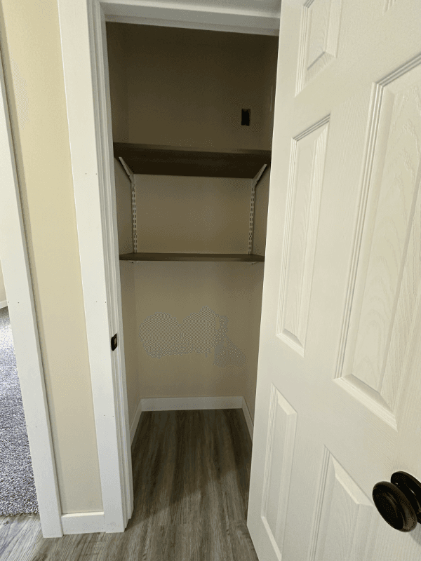 Galesville Apartment: 16899 S 12th Street