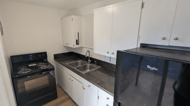 Eugene Apartment: 1370 High Street