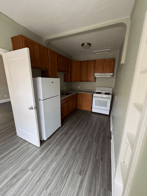 Oakland Apartment: 1900 26th Ave.