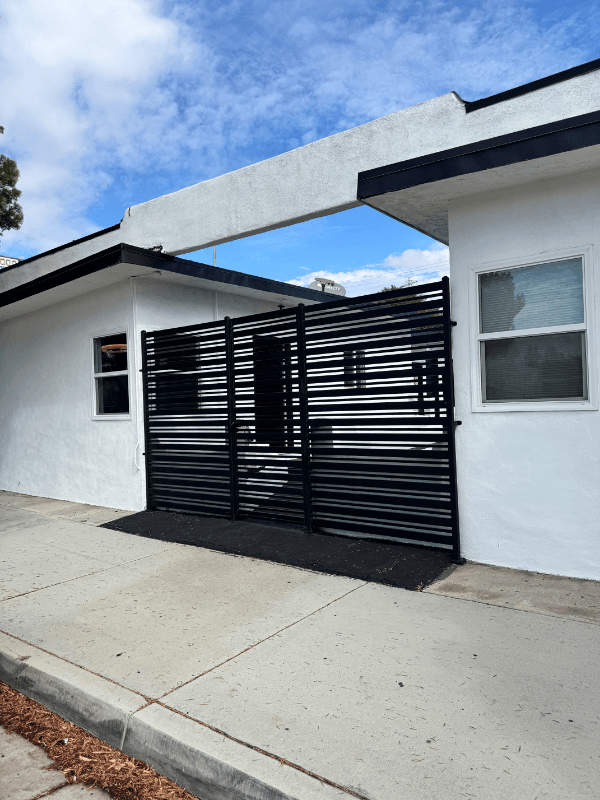 Montebello Apartment: 2616 W Beverly Blvd