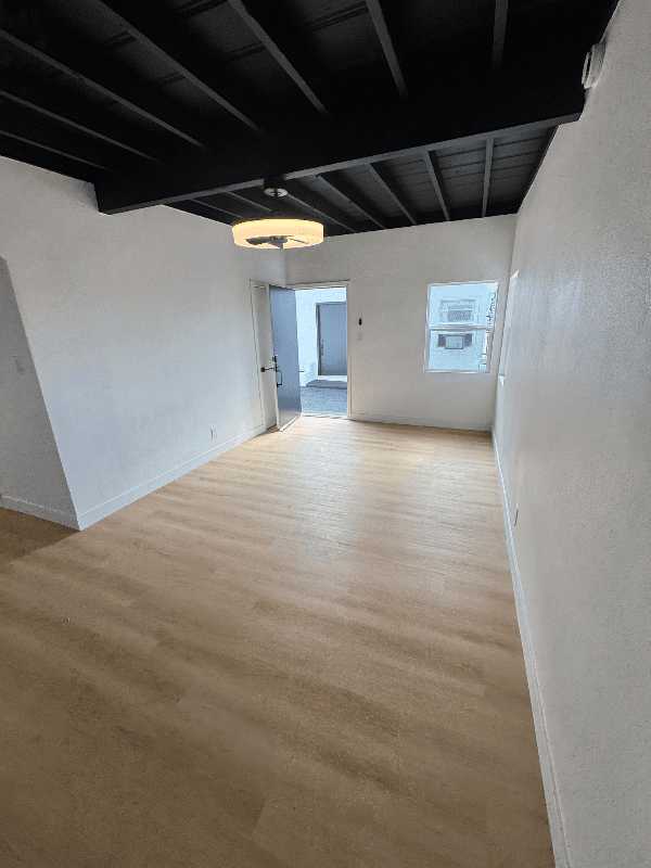 Montebello Apartment: 2616 W Beverly Blvd