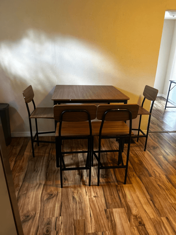 Tampa Single Room: 1104 E Genesee St