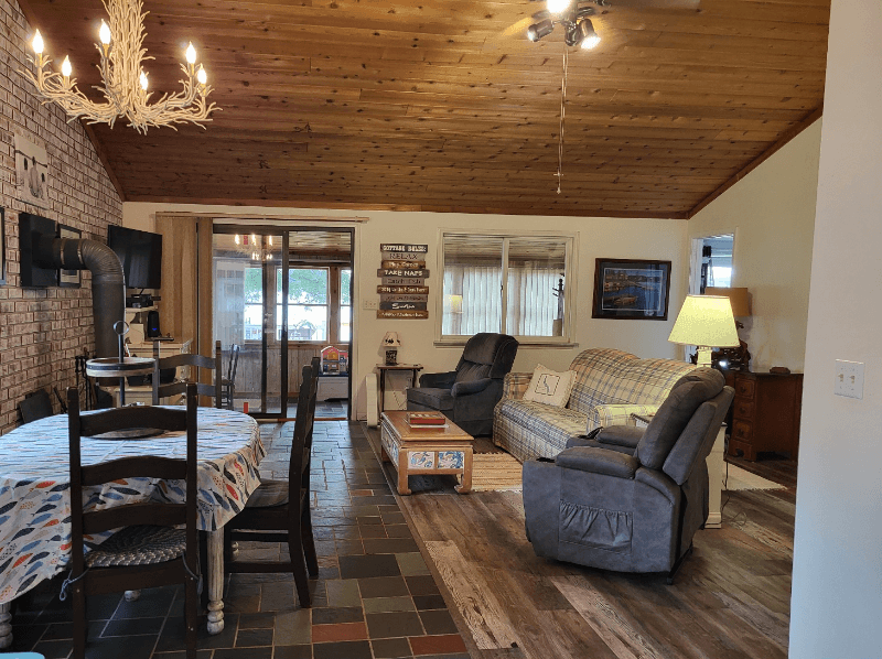 Bellaire House: 293 Sumac Lane