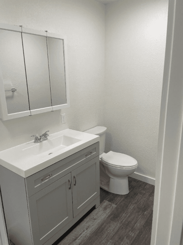 Cascade Apartment: 18 2nd Ave S