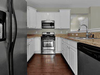 Columbus Townhome: 1153 Park Drive