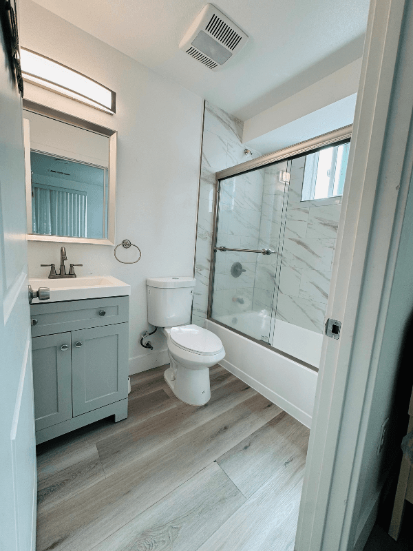 Los Angeles Single Room: 215 E 29th Street