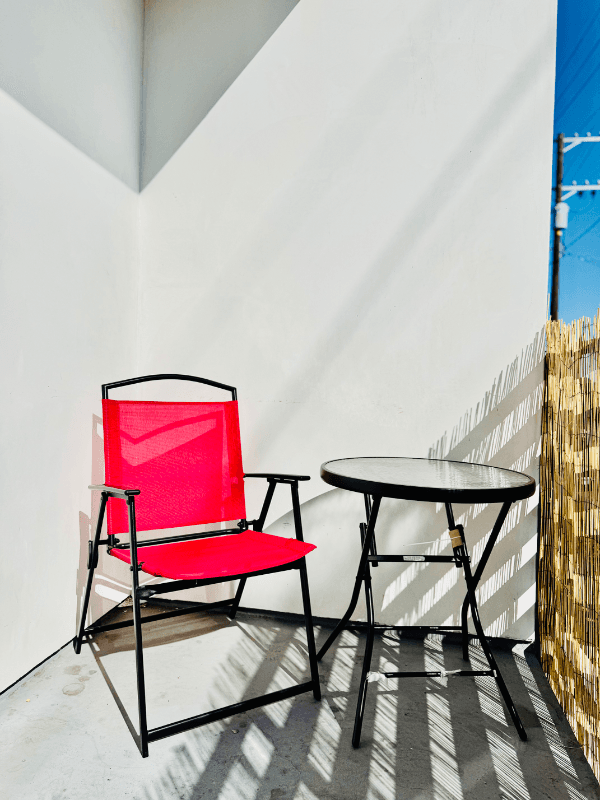 Los Angeles Single Room: 215 E 29th Street