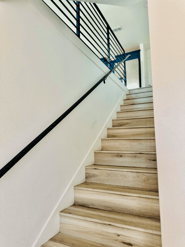 Los Angeles Single Room: 215 E 29th Street