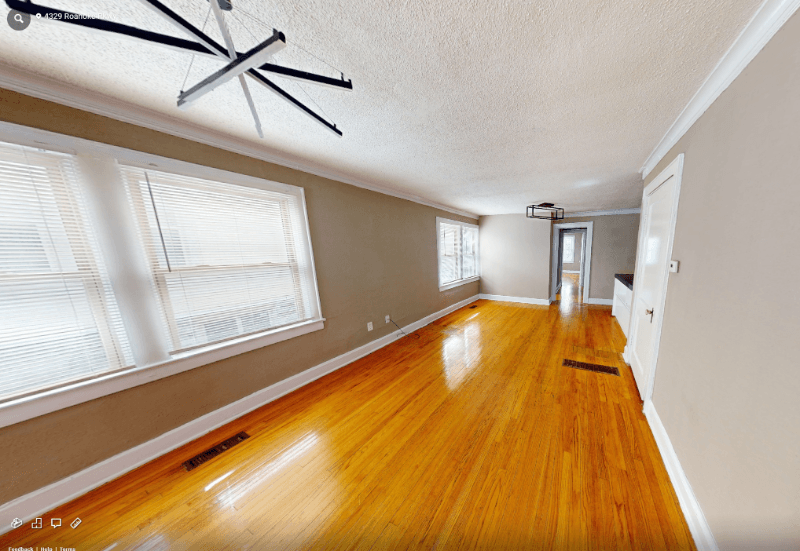 Kansas City Apartment: 4329 Roanoke Parkway