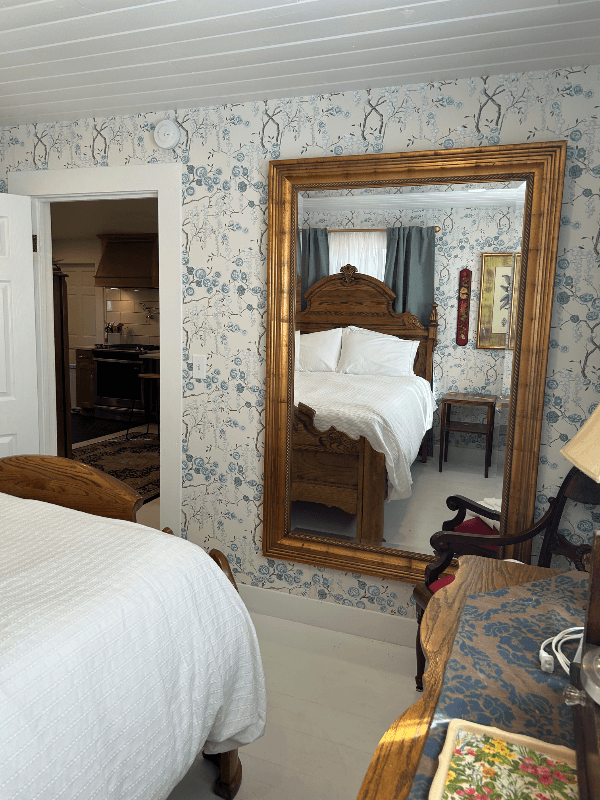 Cottage Grove House: 44 N “H” Street