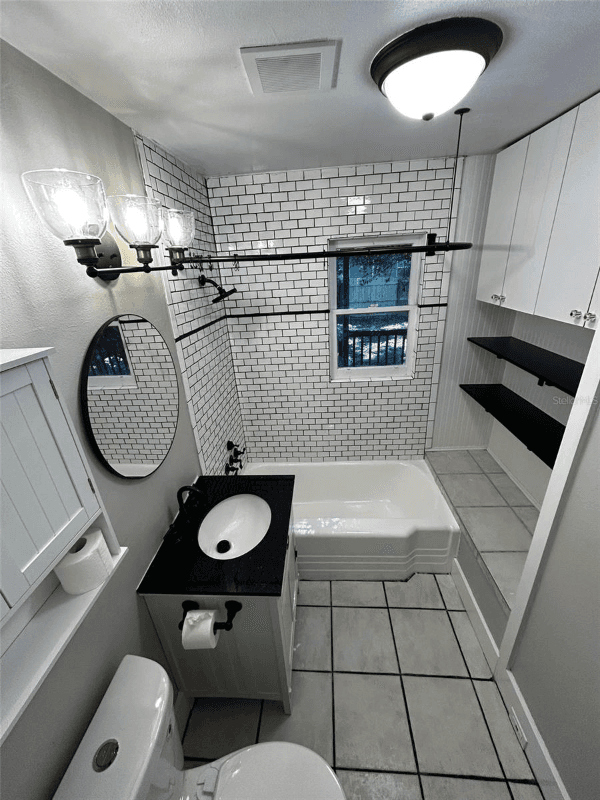 Tampa House: 4303 N 10th St