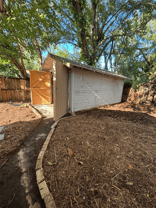 Tampa House: 4303 N 10th St