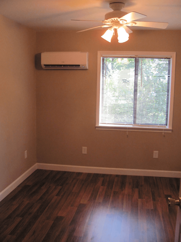 Harrisonburg Apartment: 85 North High Street