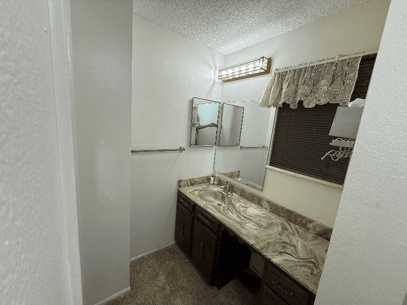 Broomfield Single Room: 13005 Lowell Ct
