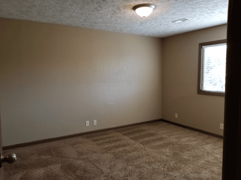 Council Bluffs Apartment: 1920 Parkwild Drive