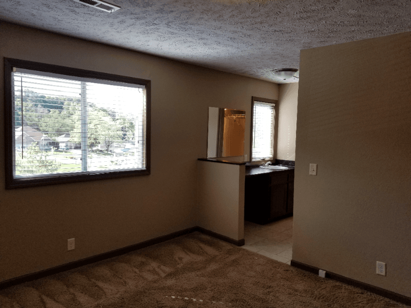 Council Bluffs Apartment: 1920 Parkwild Drive