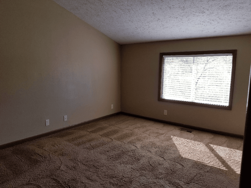 Council Bluffs Apartment: 1920 Parkwild Drive