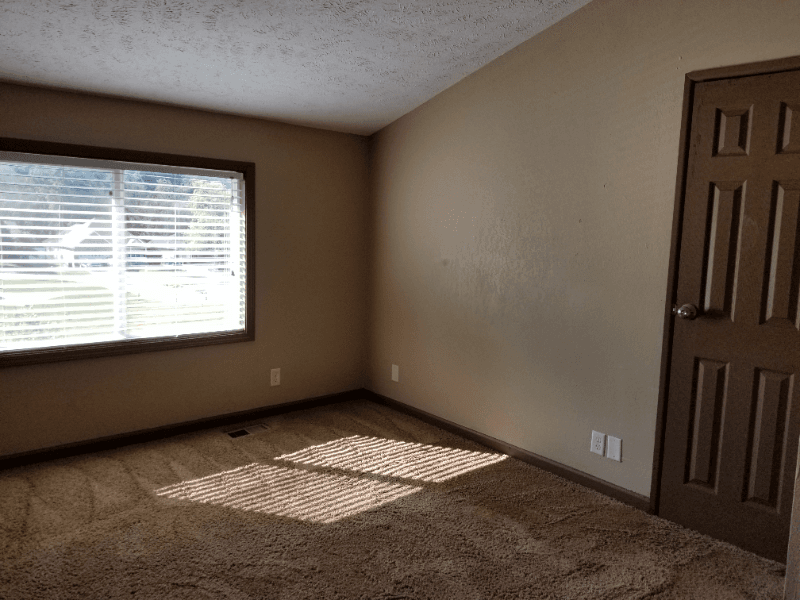 Council Bluffs Apartment: 1920 Parkwild Drive