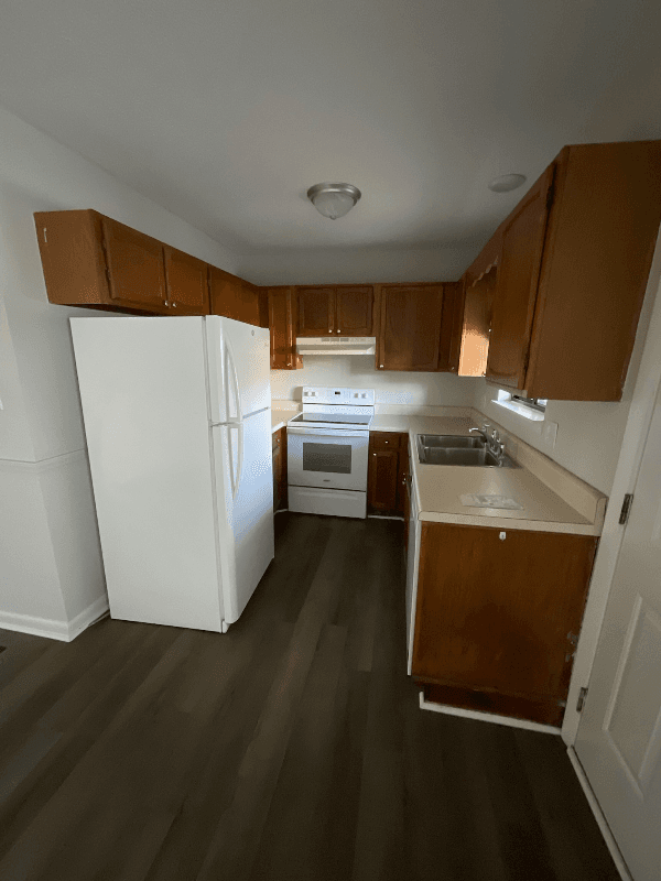 Bristol Townhome: 103 Northwinds Dr