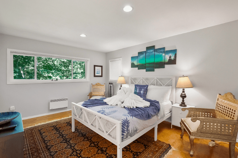 Seattle Condo: 3406 W. Government Way