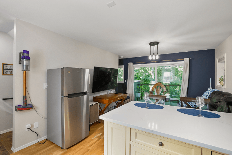 Seattle Condo: 3406 W. Government Way