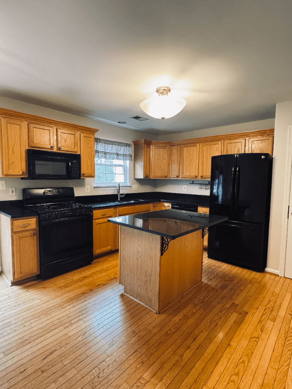 Woodbridge Townhome: 15069 Galapagos Pl