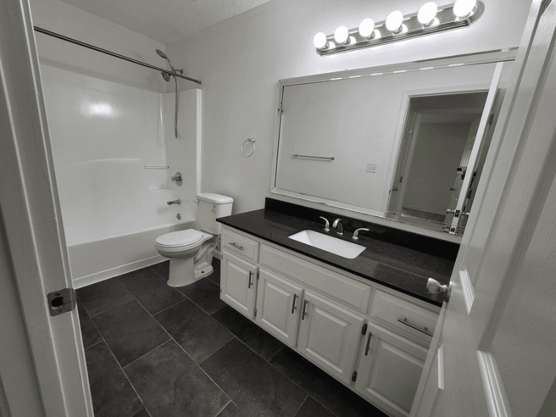 Crestview House: 141 Palmetto Dr