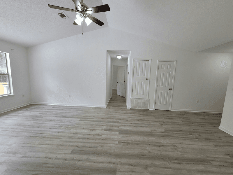 Crestview House: 141 Palmetto Dr